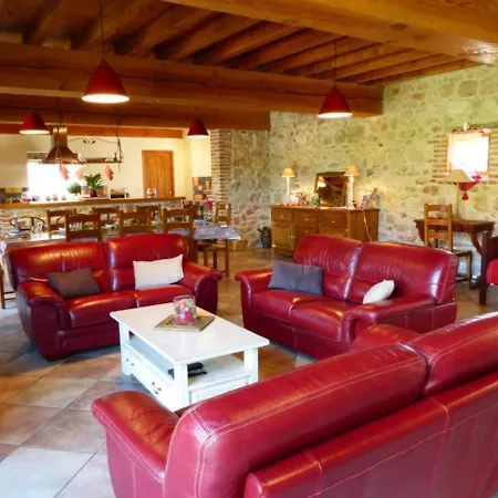 Vaux , 4 Pièces, 8 Personnes - Fr-1-489-6 Hébergement de vacances Vaux (Allier)